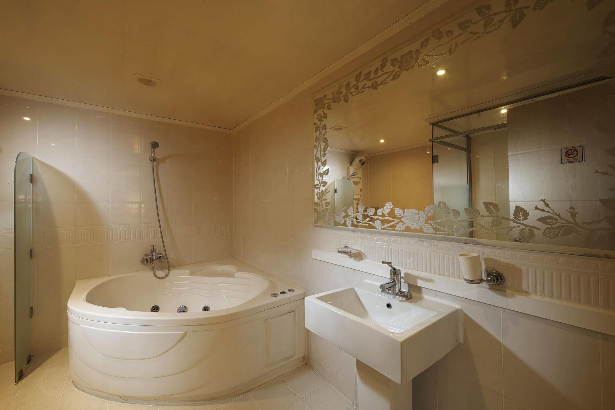 Hotel Noblesse, Yeoksam Сеул Екстер'єр фото