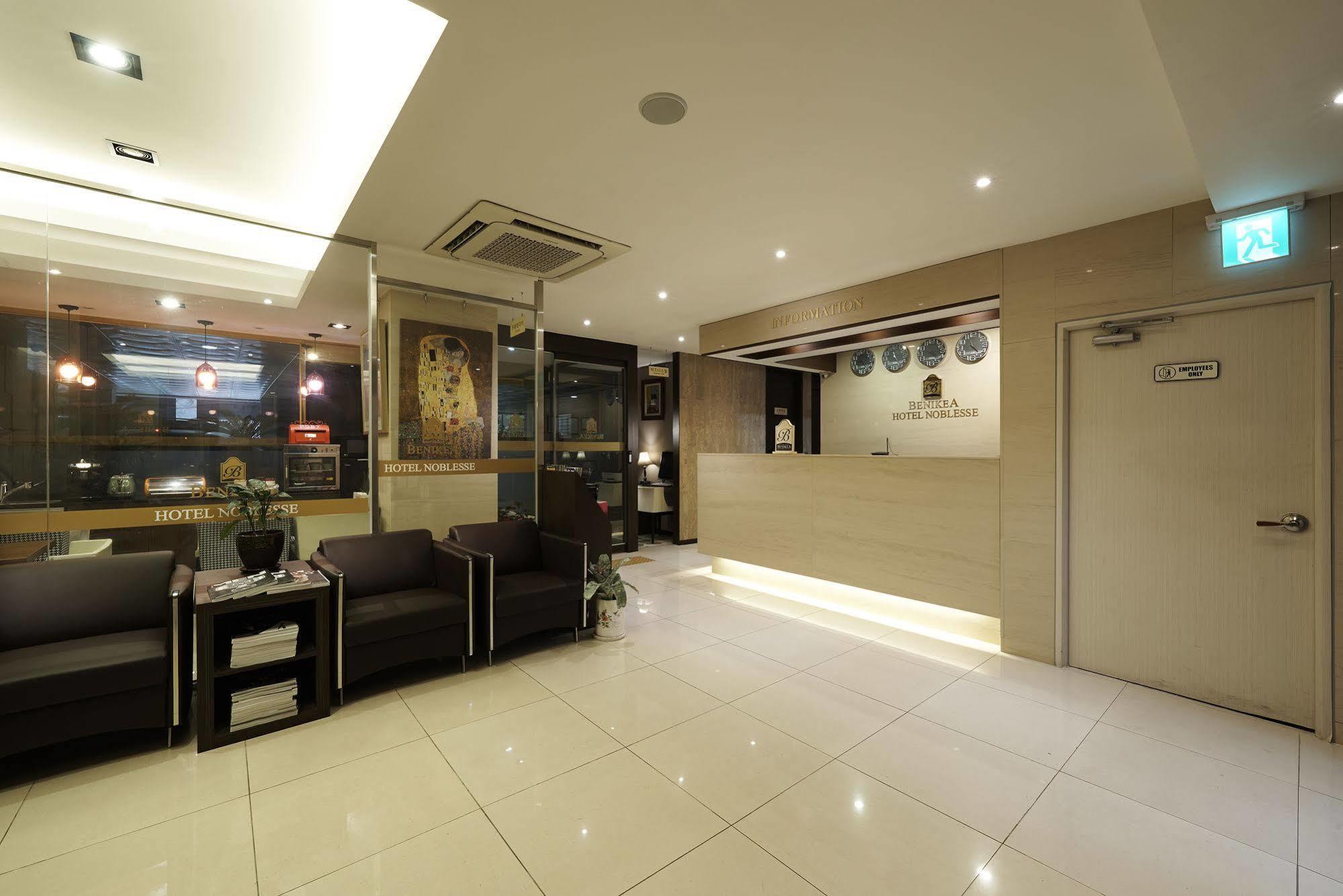 Hotel Noblesse, Yeoksam Сеул Екстер'єр фото