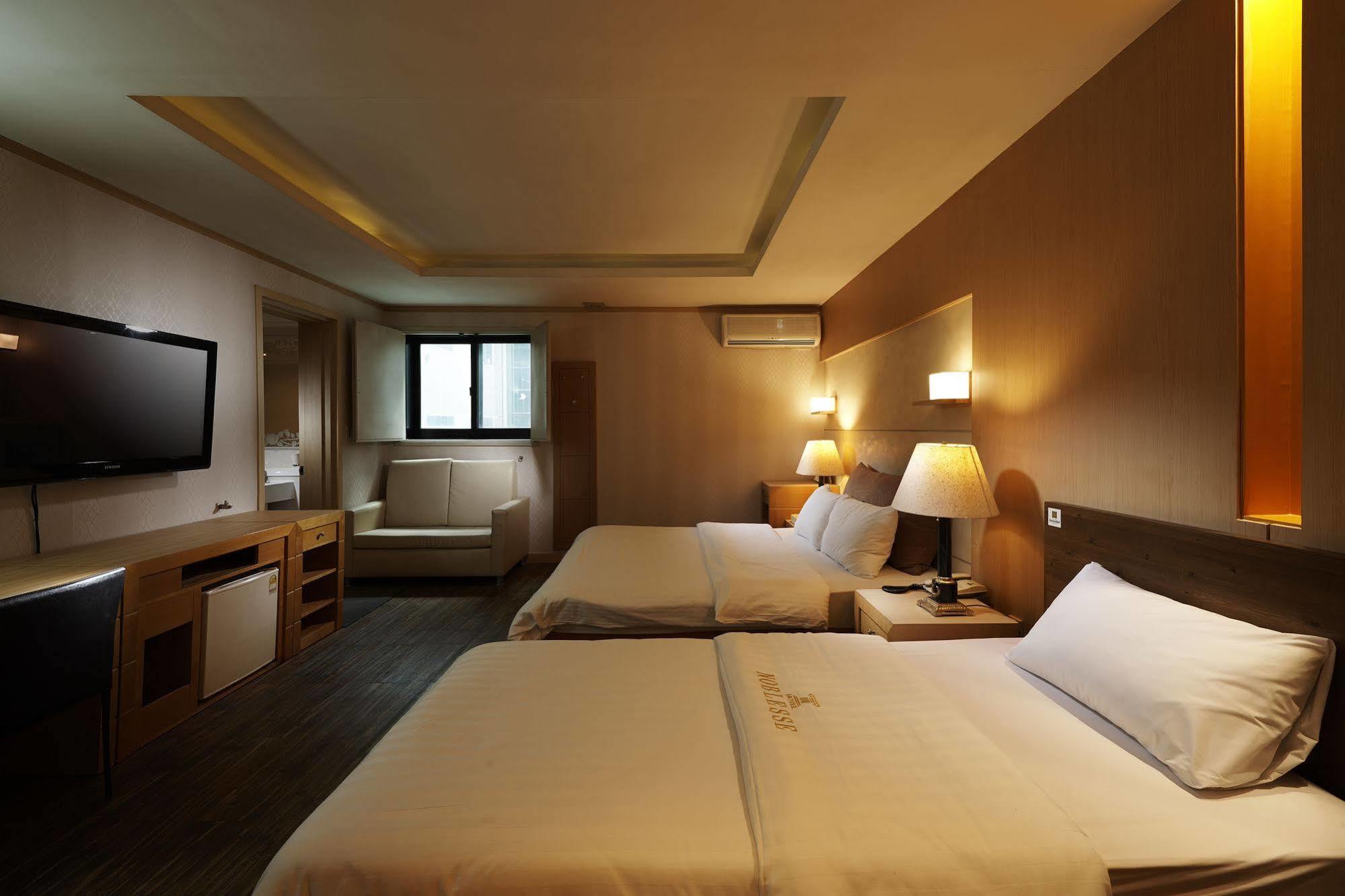 Hotel Noblesse, Yeoksam Сеул Екстер'єр фото